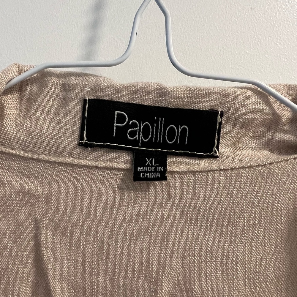 Papillon XL Split Hem Button Up Blouse